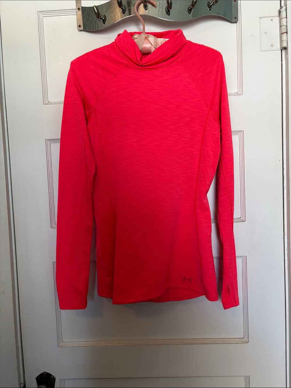 Under Armour Hot Pink Long-Sleeve Mock Neck Cold Gear Performance Top Size SP